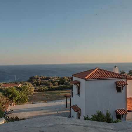 Ligres Beach - 2 Bedrooms Apartment Sea View Agia Paraskevi  Exteriör bild